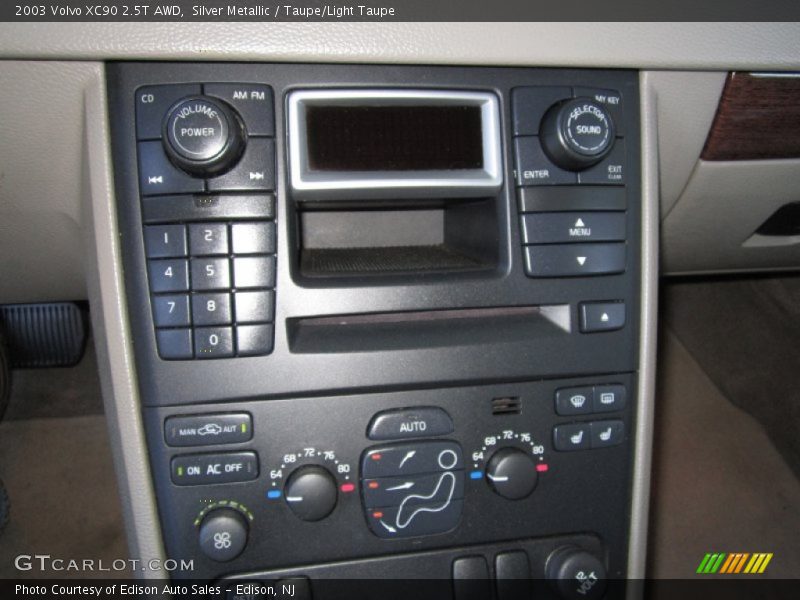 Silver Metallic / Taupe/Light Taupe 2003 Volvo XC90 2.5T AWD