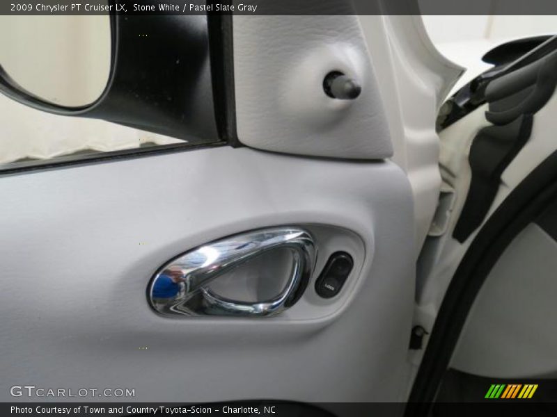 Stone White / Pastel Slate Gray 2009 Chrysler PT Cruiser LX
