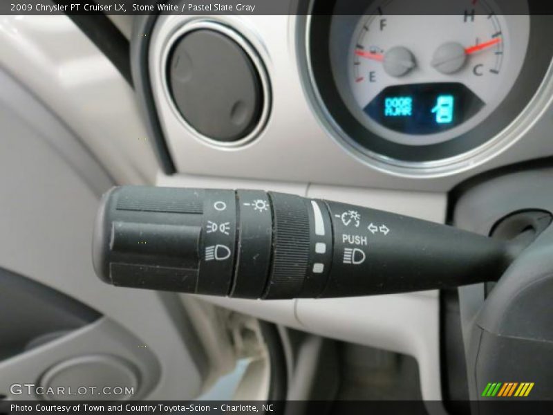 Stone White / Pastel Slate Gray 2009 Chrysler PT Cruiser LX