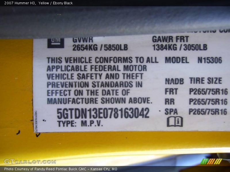Yellow / Ebony Black 2007 Hummer H3