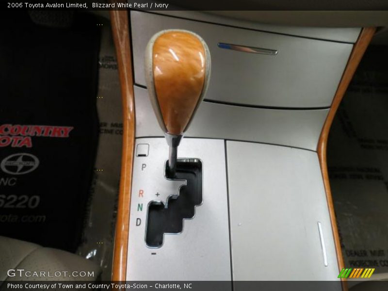 Blizzard White Pearl / Ivory 2006 Toyota Avalon Limited