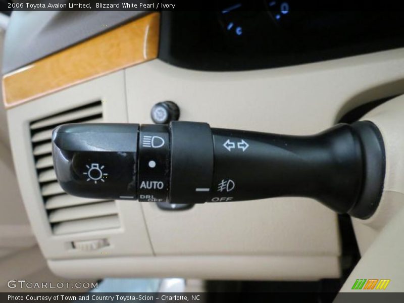 Blizzard White Pearl / Ivory 2006 Toyota Avalon Limited