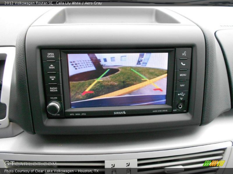 Calla Lily White / Aero Gray 2012 Volkswagen Routan SE
