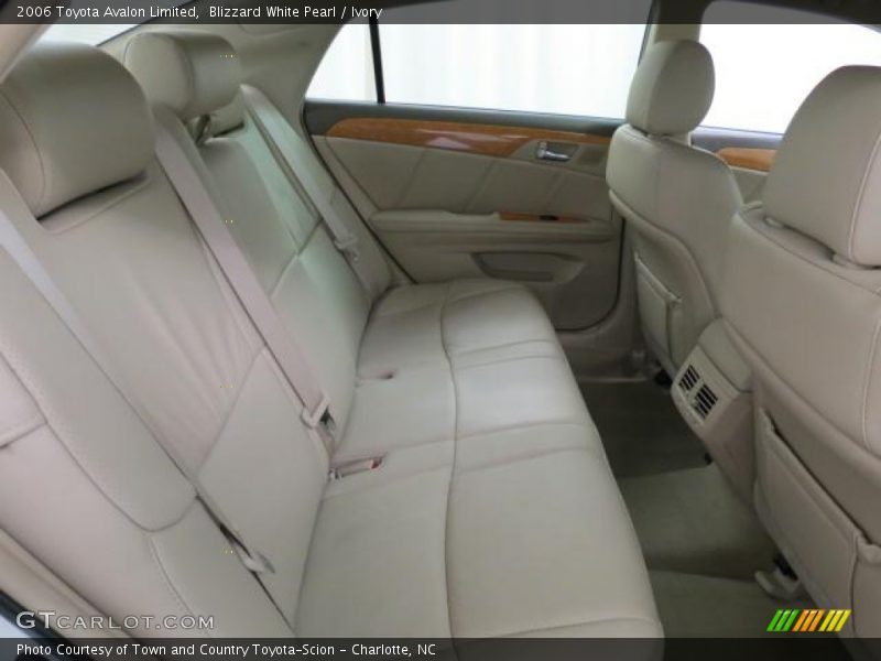 Blizzard White Pearl / Ivory 2006 Toyota Avalon Limited