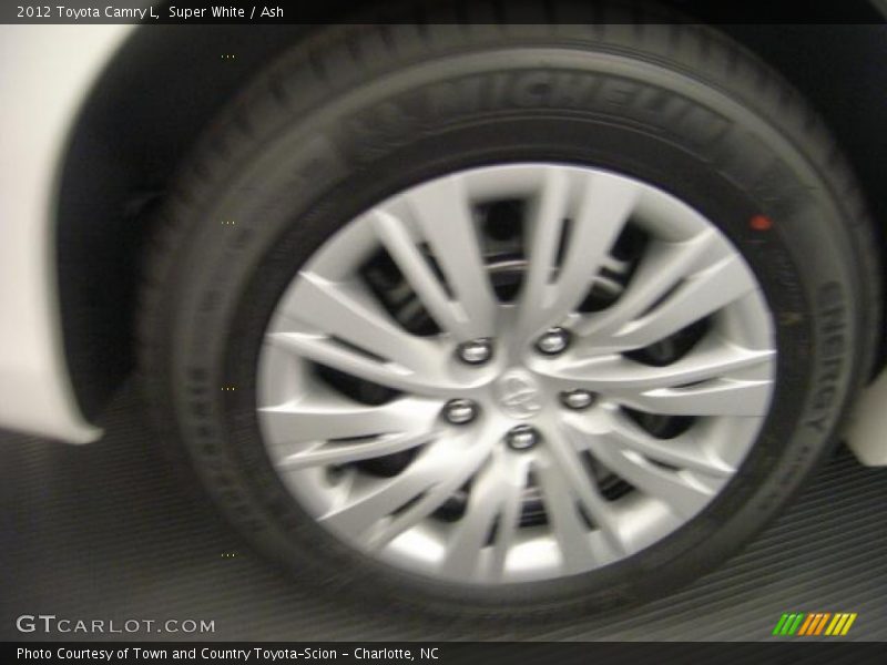 Super White / Ash 2012 Toyota Camry L