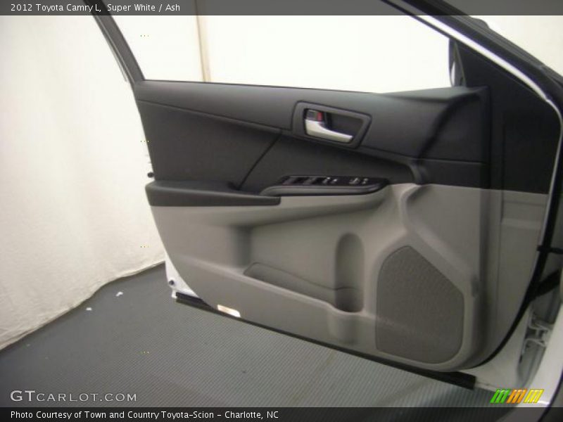 Super White / Ash 2012 Toyota Camry L