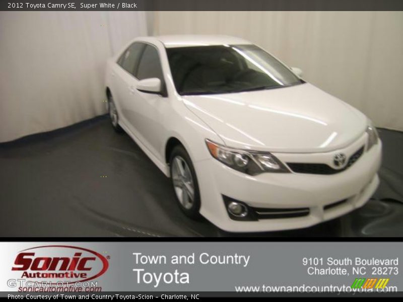 Super White / Black 2012 Toyota Camry SE