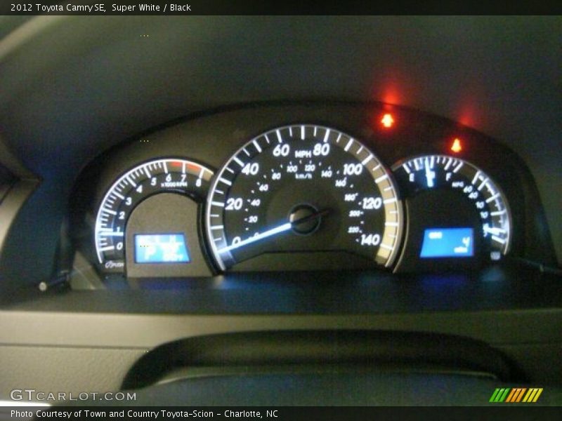 Super White / Black 2012 Toyota Camry SE
