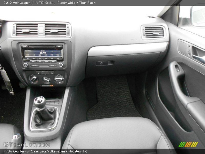 Candy White / Titan Black 2012 Volkswagen Jetta TDI Sedan