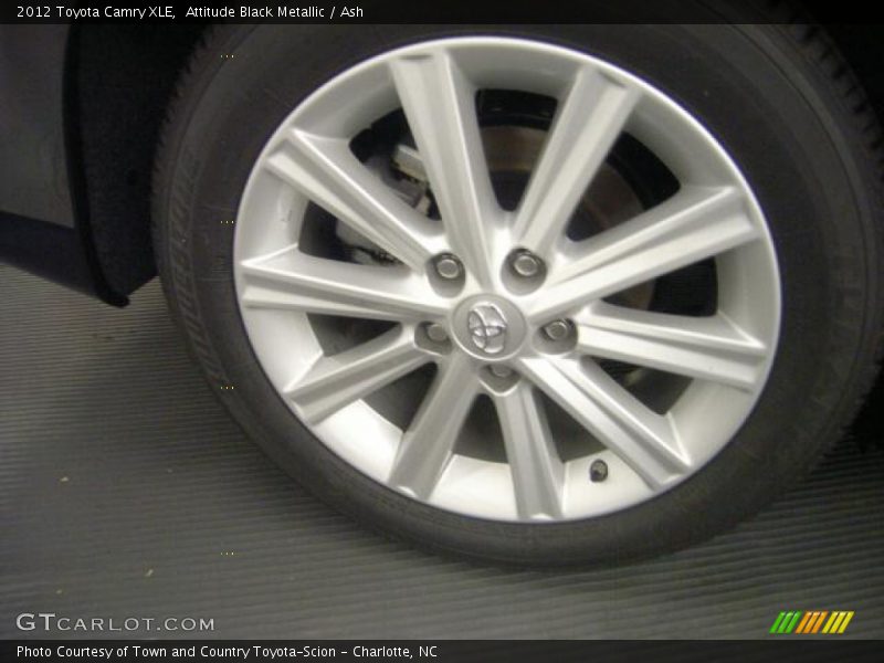 Attitude Black Metallic / Ash 2012 Toyota Camry XLE