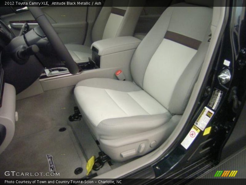 Attitude Black Metallic / Ash 2012 Toyota Camry XLE