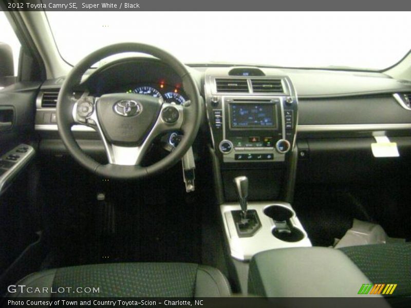 Super White / Black 2012 Toyota Camry SE