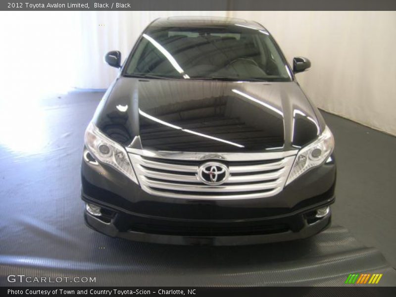 Black / Black 2012 Toyota Avalon Limited
