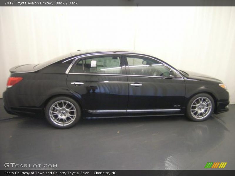 Black / Black 2012 Toyota Avalon Limited