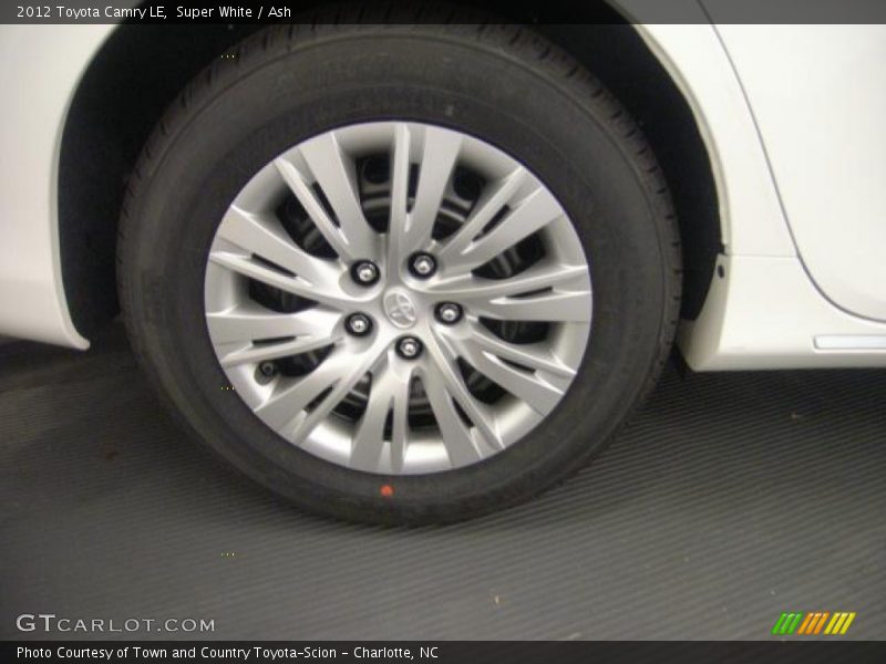 Super White / Ash 2012 Toyota Camry LE
