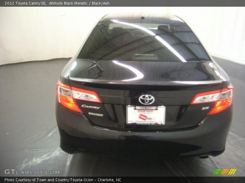 Attitude Black Metallic / Black/Ash 2012 Toyota Camry SE
