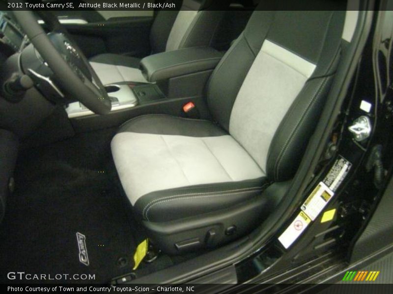 Attitude Black Metallic / Black/Ash 2012 Toyota Camry SE