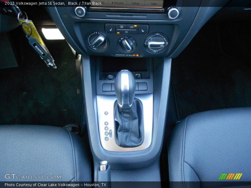 Black / Titan Black 2012 Volkswagen Jetta SE Sedan