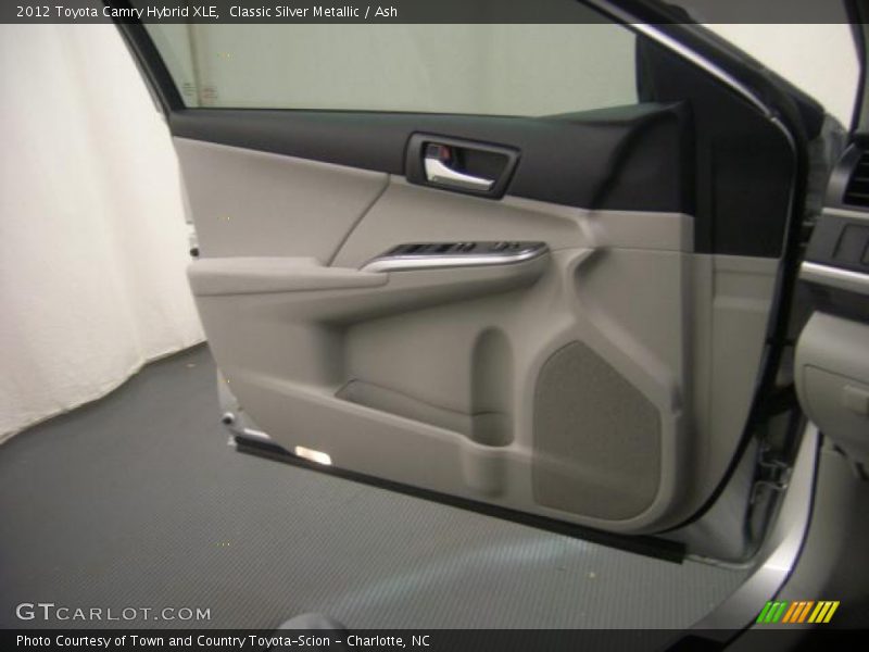Classic Silver Metallic / Ash 2012 Toyota Camry Hybrid XLE