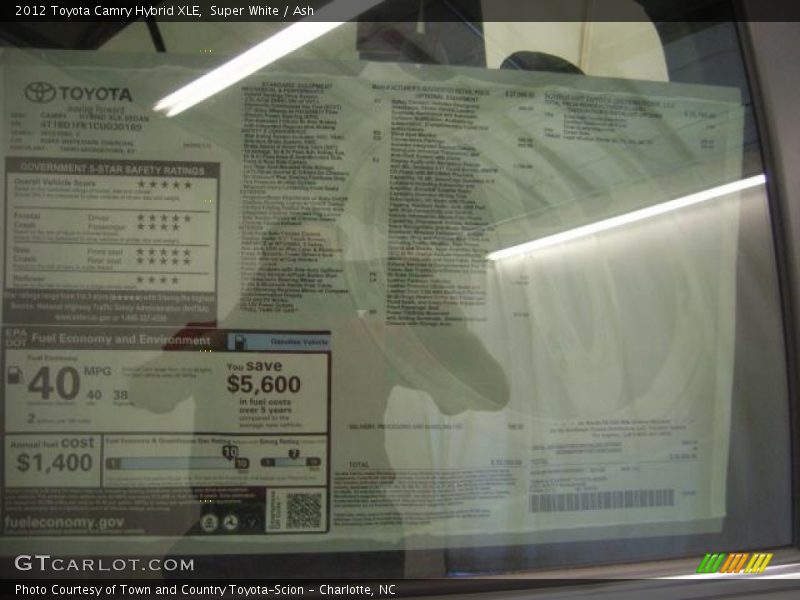 Super White / Ash 2012 Toyota Camry Hybrid XLE