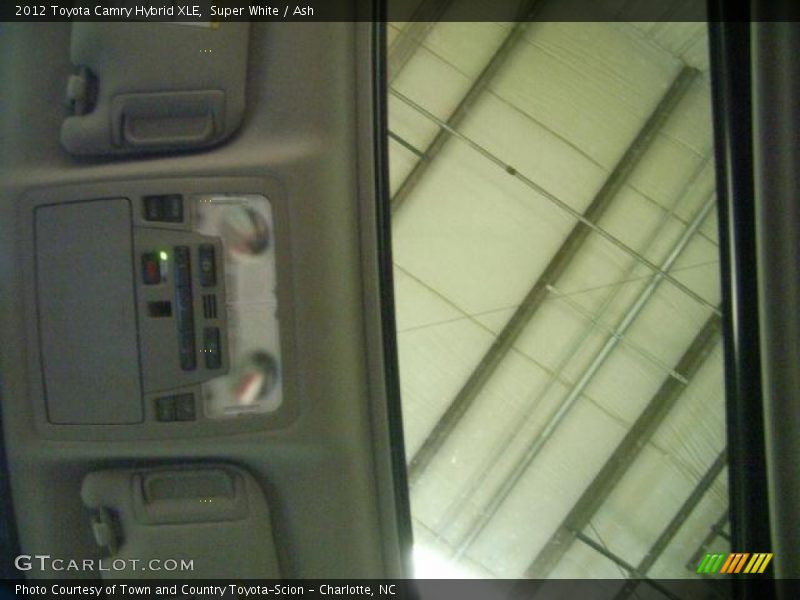 Super White / Ash 2012 Toyota Camry Hybrid XLE