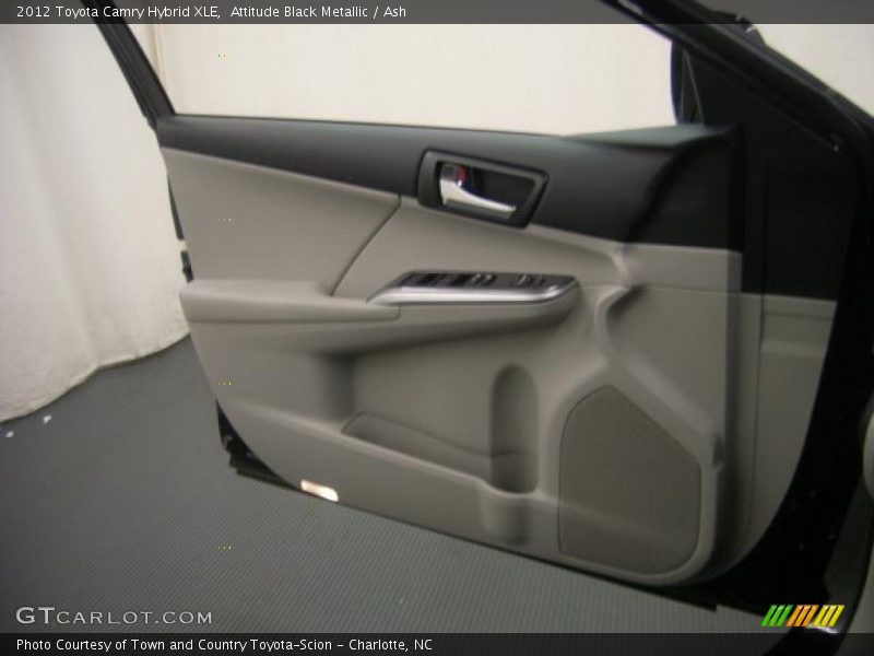 Attitude Black Metallic / Ash 2012 Toyota Camry Hybrid XLE