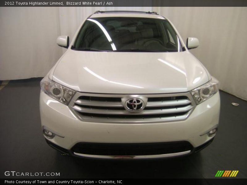 Blizzard White Pearl / Ash 2012 Toyota Highlander Limited