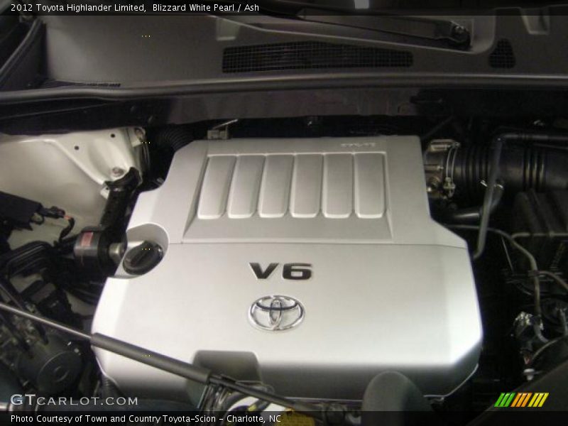 Blizzard White Pearl / Ash 2012 Toyota Highlander Limited