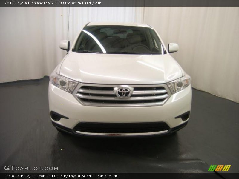 Blizzard White Pearl / Ash 2012 Toyota Highlander V6
