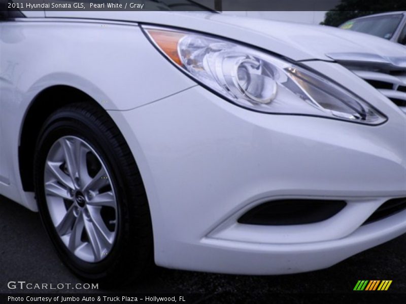 Pearl White / Gray 2011 Hyundai Sonata GLS