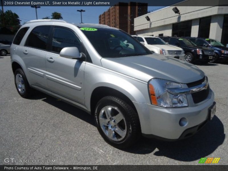 Silver Ice Metallic / Light Cashmere 2009 Chevrolet Equinox LT