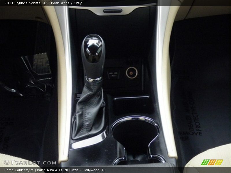Pearl White / Gray 2011 Hyundai Sonata GLS
