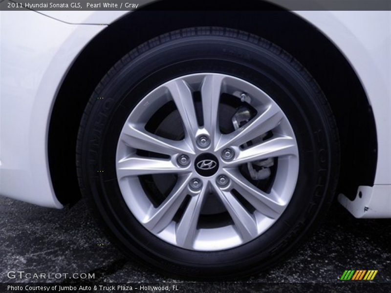Pearl White / Gray 2011 Hyundai Sonata GLS
