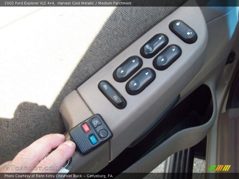 Harvest Gold Metallic / Medium Parchment 2002 Ford Explorer XLS 4x4