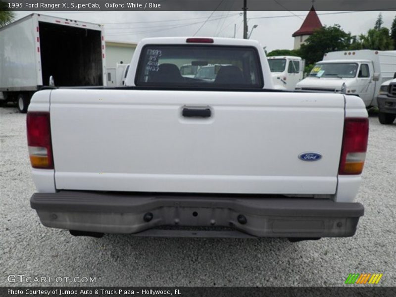 Oxford White / Blue 1995 Ford Ranger XL SuperCab