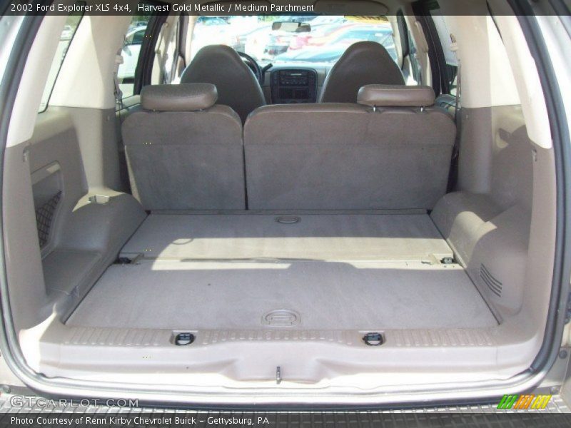 Harvest Gold Metallic / Medium Parchment 2002 Ford Explorer XLS 4x4