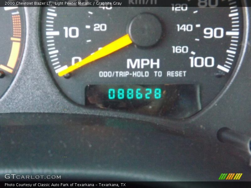 Light Pewter Metallic / Graphite Gray 2000 Chevrolet Blazer LT