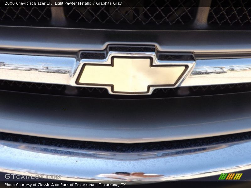 Light Pewter Metallic / Graphite Gray 2000 Chevrolet Blazer LT