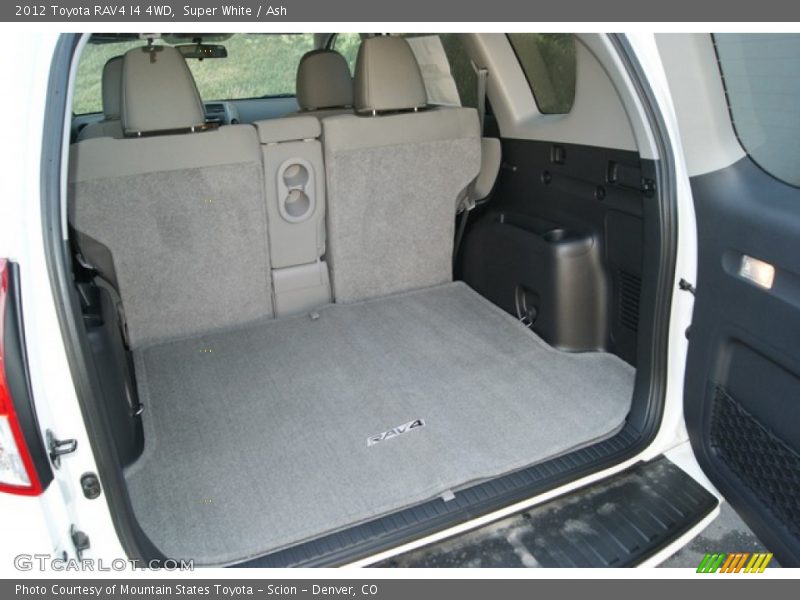 Super White / Ash 2012 Toyota RAV4 I4 4WD