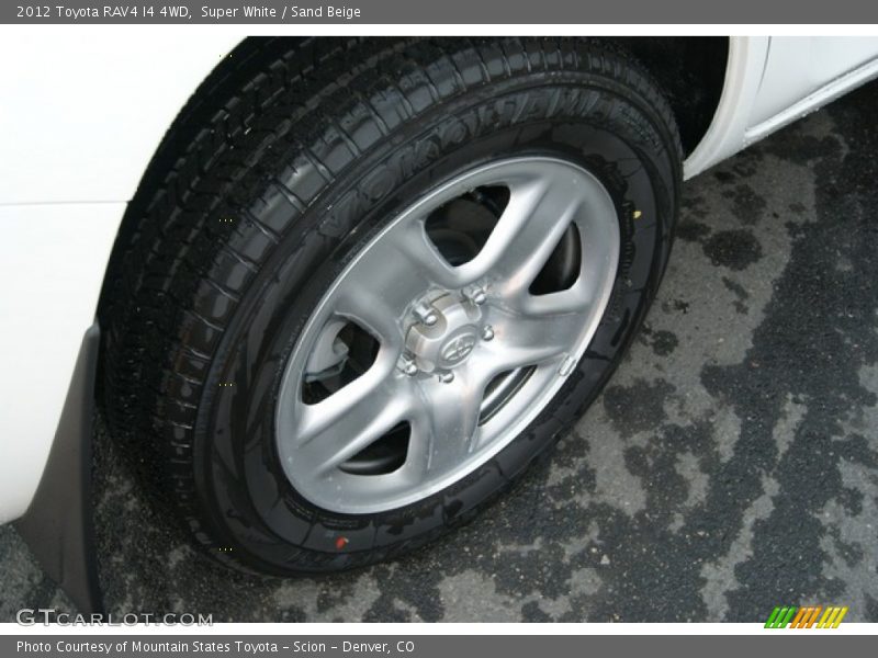 Super White / Sand Beige 2012 Toyota RAV4 I4 4WD