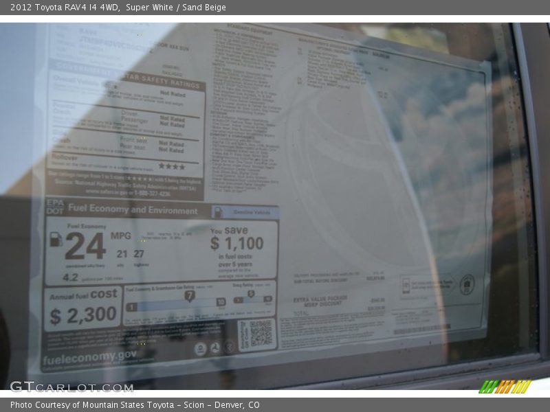 Super White / Sand Beige 2012 Toyota RAV4 I4 4WD