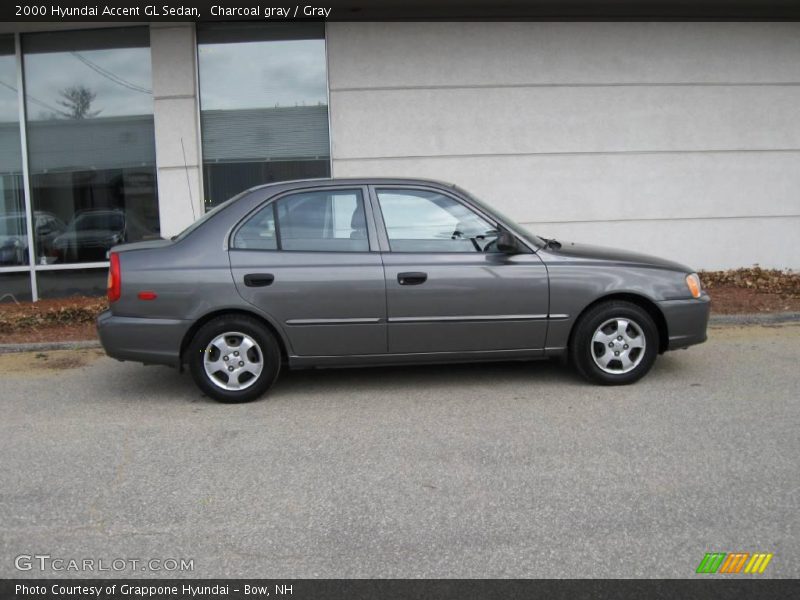 Charcoal gray / Gray 2000 Hyundai Accent GL Sedan