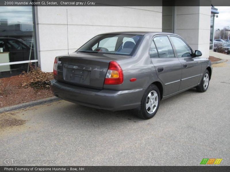 Charcoal gray / Gray 2000 Hyundai Accent GL Sedan
