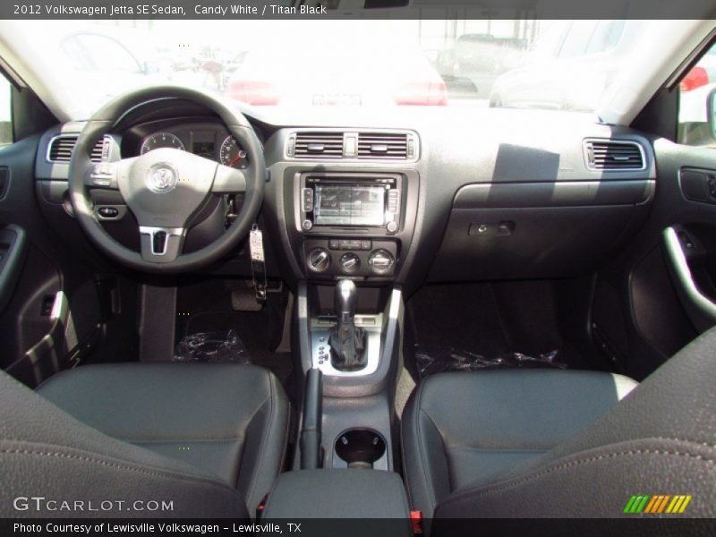 Candy White / Titan Black 2012 Volkswagen Jetta SE Sedan