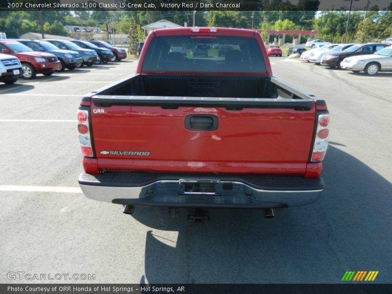 Victory Red / Dark Charcoal 2007 Chevrolet Silverado 1500 Classic LS Crew Cab