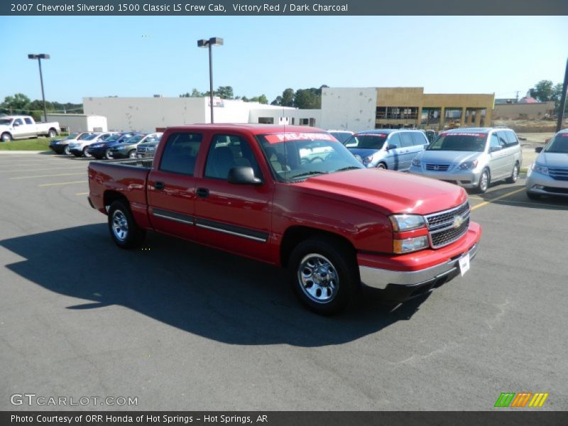 Victory Red / Dark Charcoal 2007 Chevrolet Silverado 1500 Classic LS Crew Cab