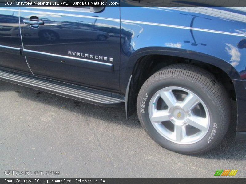 Dark Blue Metallic / Ebony 2007 Chevrolet Avalanche LTZ 4WD