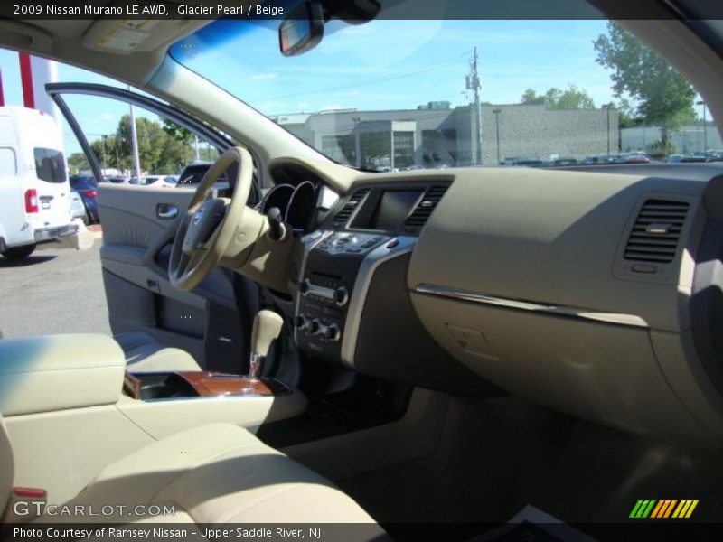 Glacier Pearl / Beige 2009 Nissan Murano LE AWD