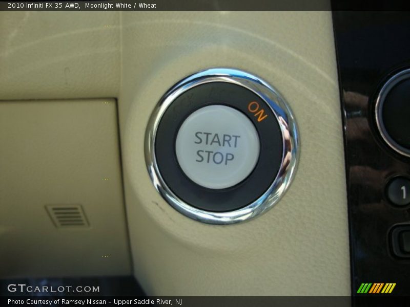 Moonlight White / Wheat 2010 Infiniti FX 35 AWD