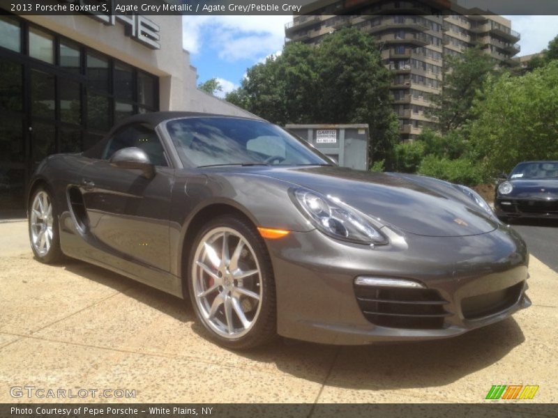 Front 3/4 View of 2013 Boxster S